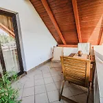Zora With Terrace Near Terme Paradiso 公寓 *